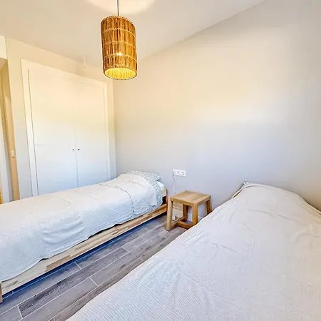 Cala De Holidays El Faro Apartment